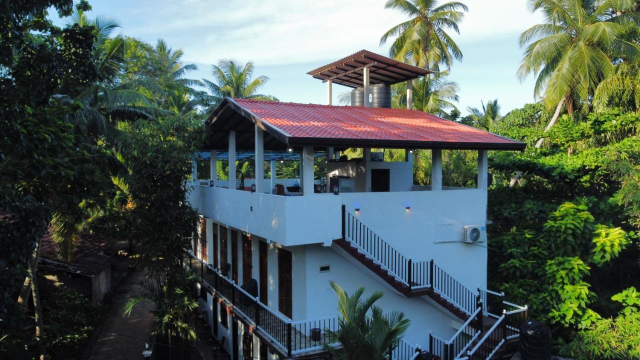Rainbow Guest House ฮิกคาดูวา ภายนอก รูปภาพ