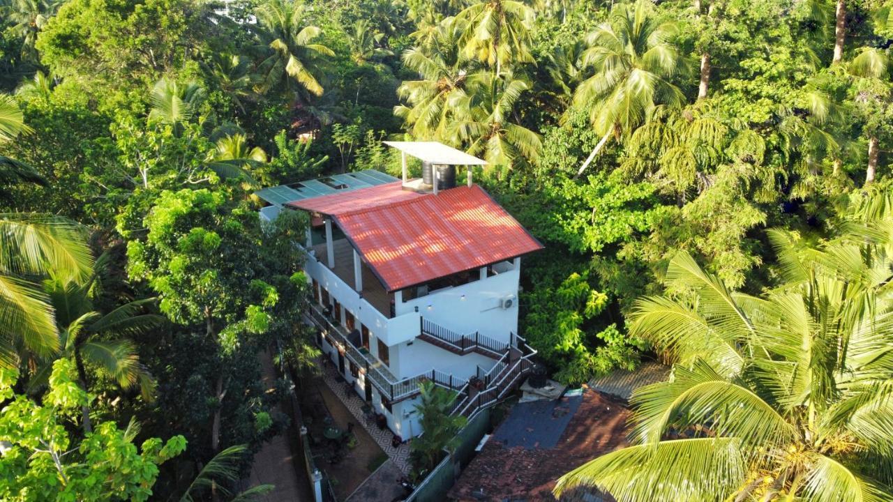 Rainbow Guest House ฮิกคาดูวา ภายนอก รูปภาพ