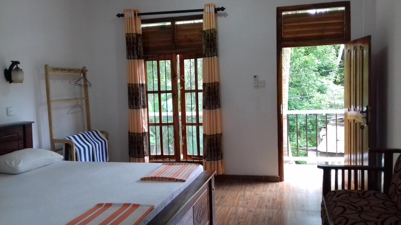 Rainbow Guest House ฮิกคาดูวา ภายนอก รูปภาพ