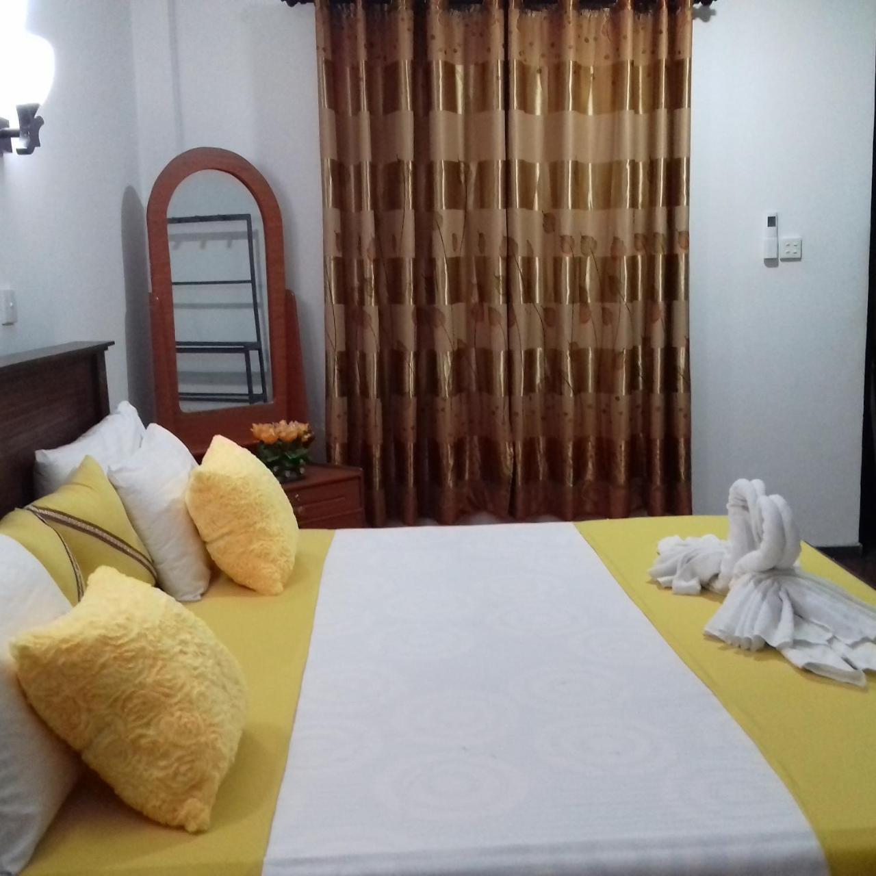 Rainbow Guest House ฮิกคาดูวา ภายนอก รูปภาพ