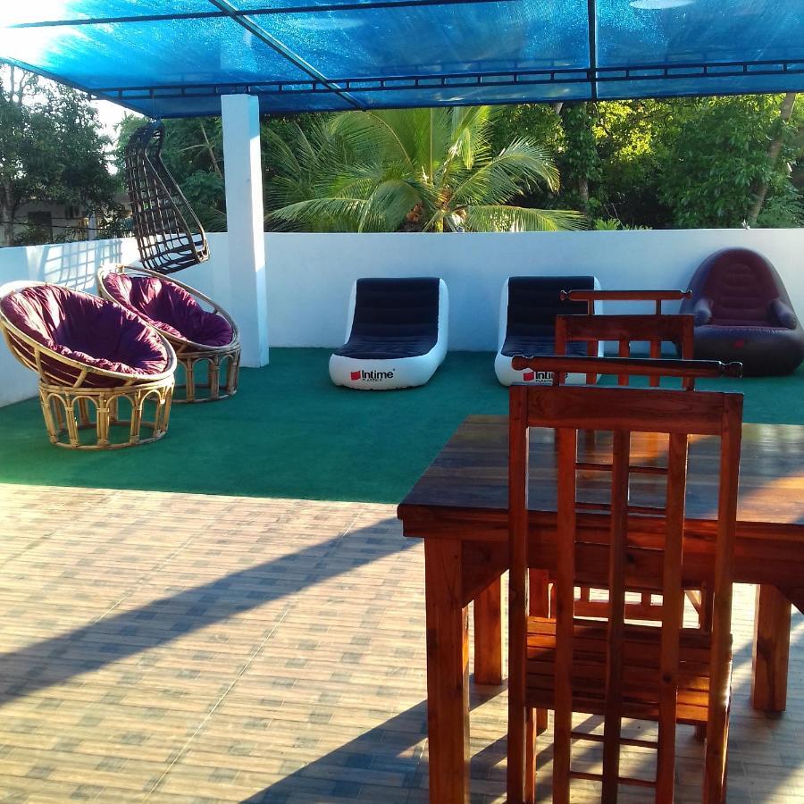 Rainbow Guest House ฮิกคาดูวา ภายนอก รูปภาพ