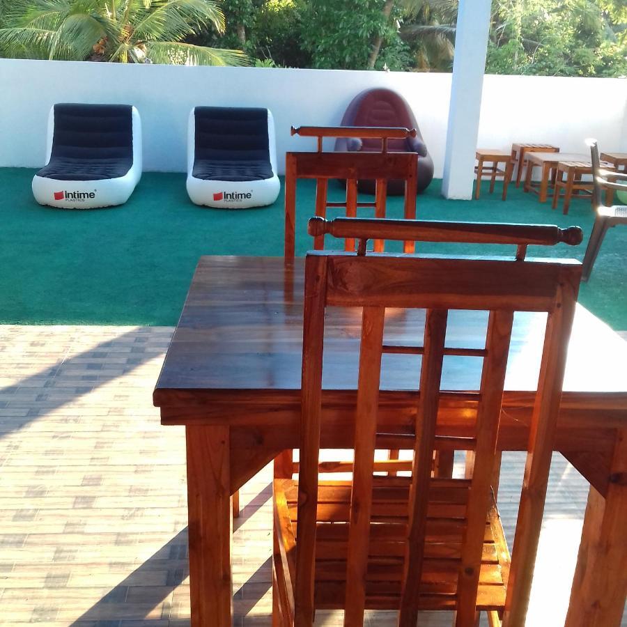 Rainbow Guest House ฮิกคาดูวา ภายนอก รูปภาพ